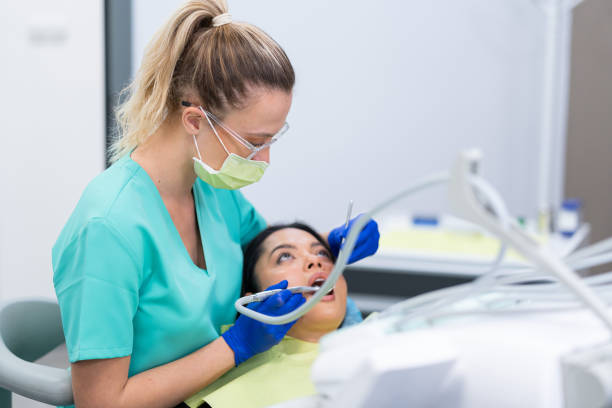 Best Emergency Tooth Extraction in West Deland, FL